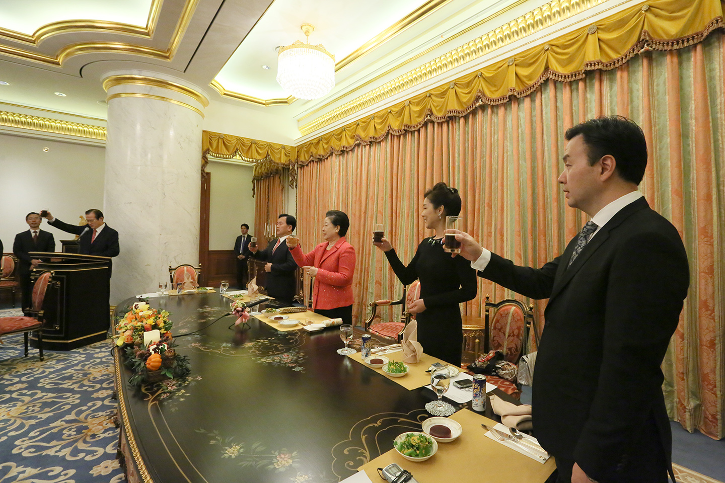 Thanksgiving Day Banquet(November.26.2015) Cheon Jeong Gung