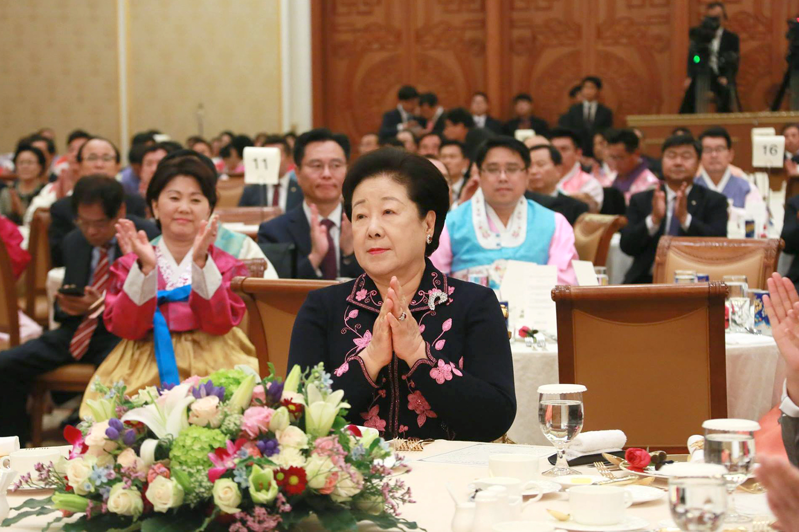 Luncheon to Commemorate Chuseok for the Liberation of Heaven and Earth in the 5th Year of Cheon Il Guk (October 4, 2017 Cheon Jeong Gung)